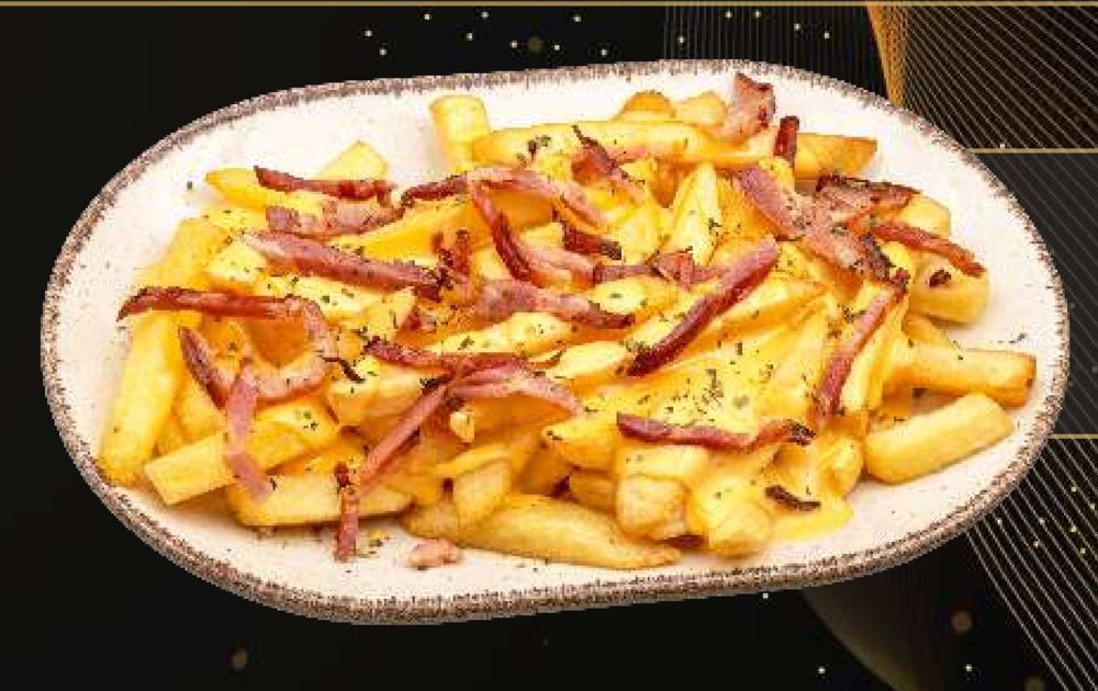 Batata frita com cheddar e bacon