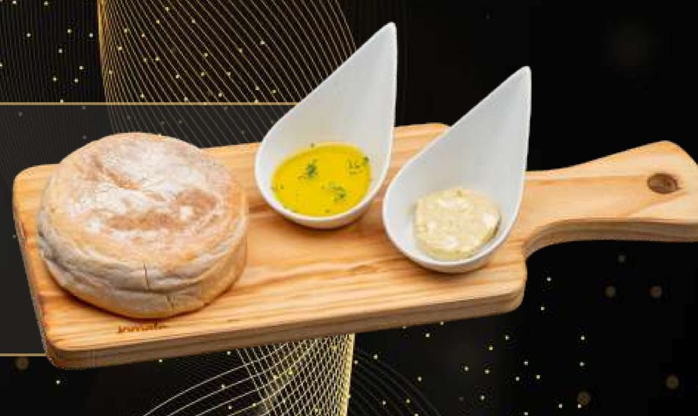 Bolo do Caco com Manteiga de Alho caseira